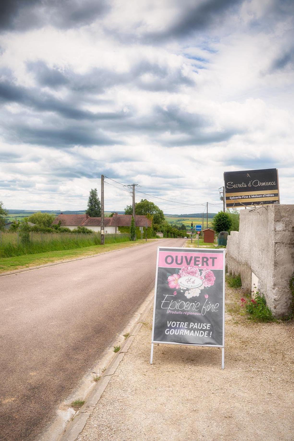 Gite De Charme, Grand Confort Marolles-sous-Lignieres Екстер'єр фото
